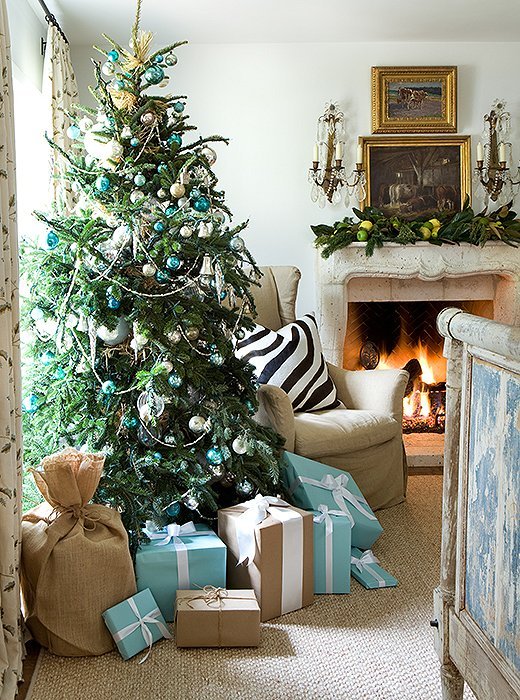Holiday Decorating Do's, interior detail by Gina Lauren Interiors