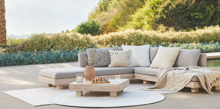 Summer Design Ideas for Hosting Your Next Party, interior detail by Gina Lauren Interiors