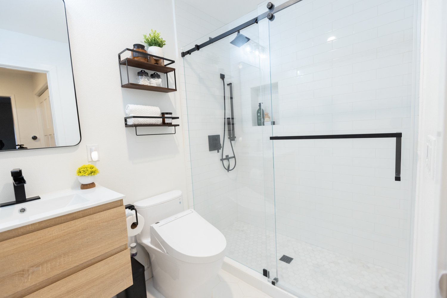 Greenbriar Road Bath Kitchen & Bath detail 5 by Gina Lauren Interiors, Orange County, CA