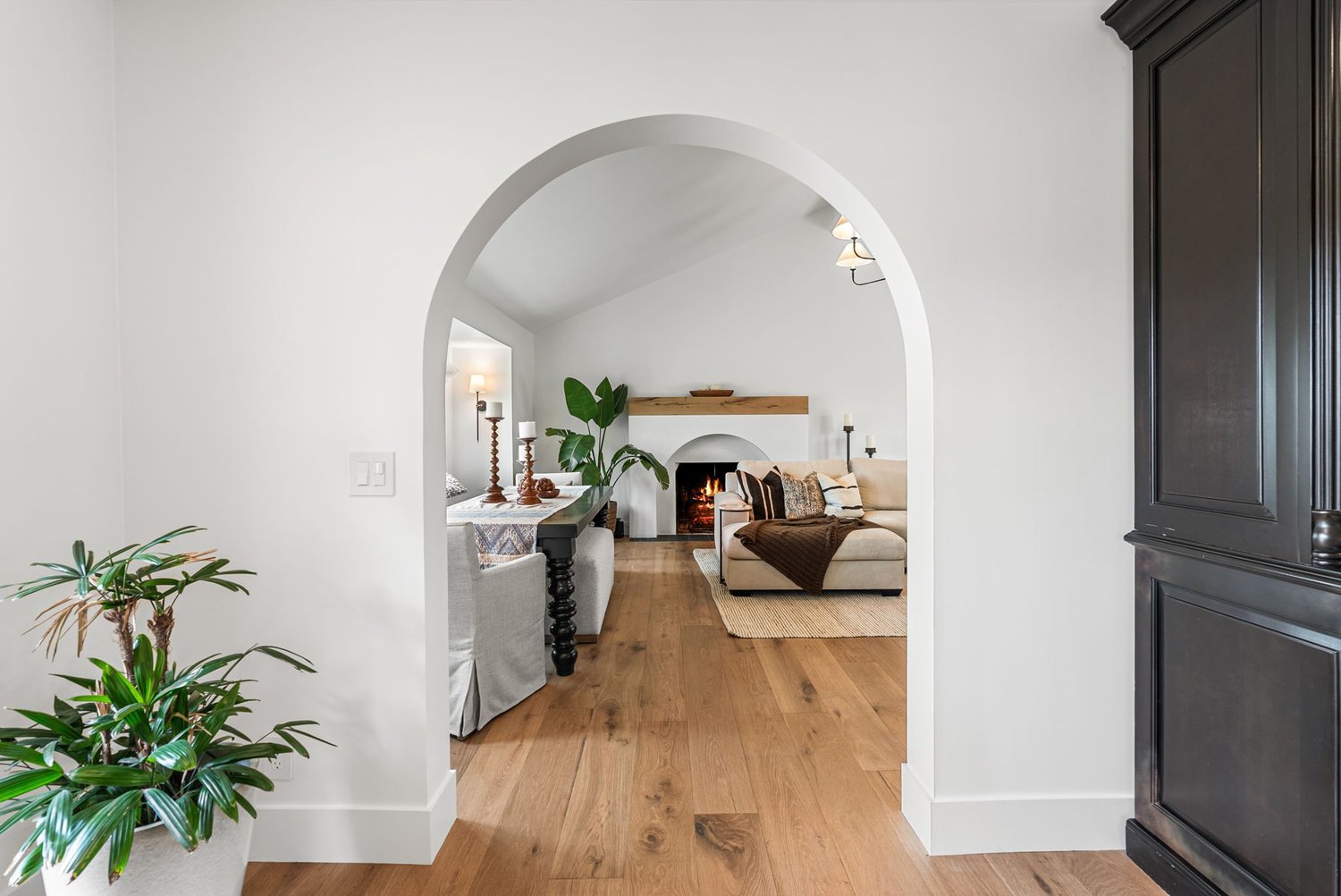 Hickory Branch Road Full-Service Design-Build detail 25 by Gina Lauren Interiors, Orange County, CA