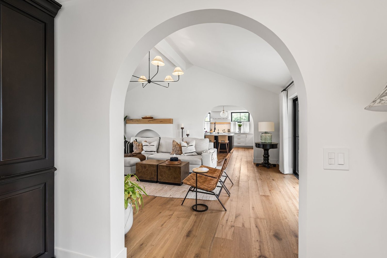 Hickory Branch Road Full-Service Design-Build detail 35 by Gina Lauren Interiors, Orange County, CA