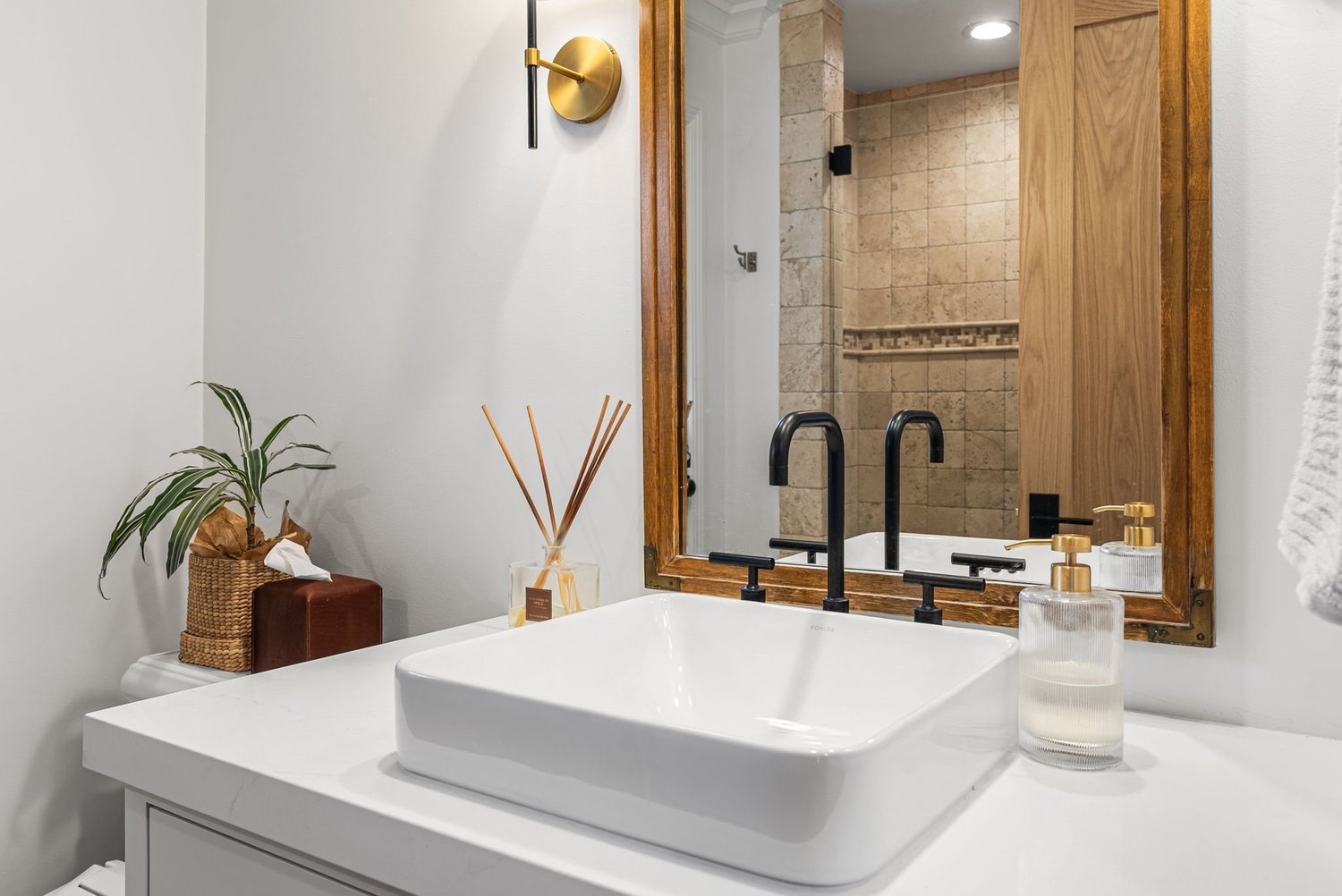 Hickory Branch Road Full-Service Design-Build detail 39 by Gina Lauren Interiors, Orange County, CA