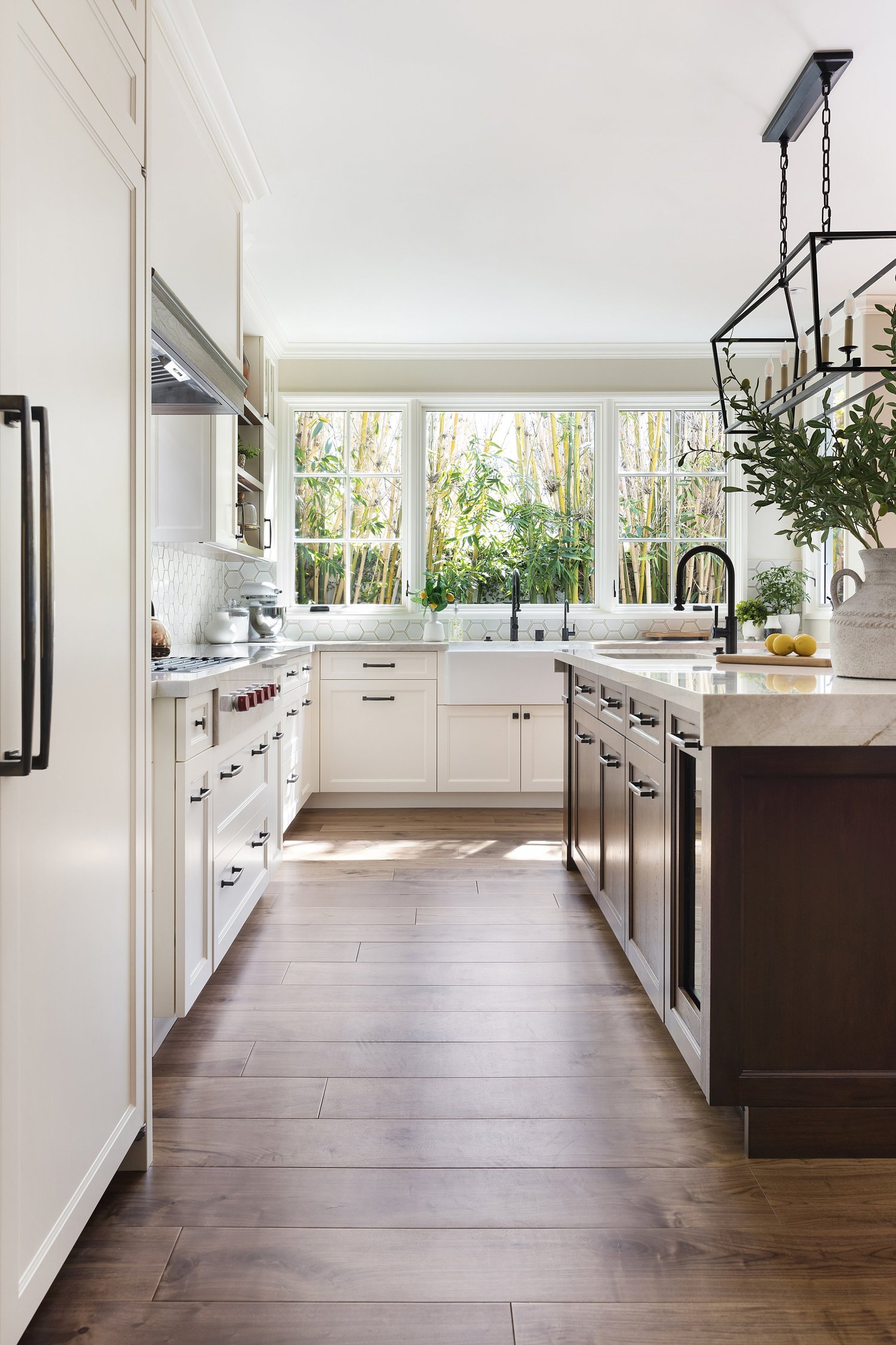 Manhattan Beach Coastal, Coastal Residential project by Gina Lauren Interiors in Manhattan Beach, CA